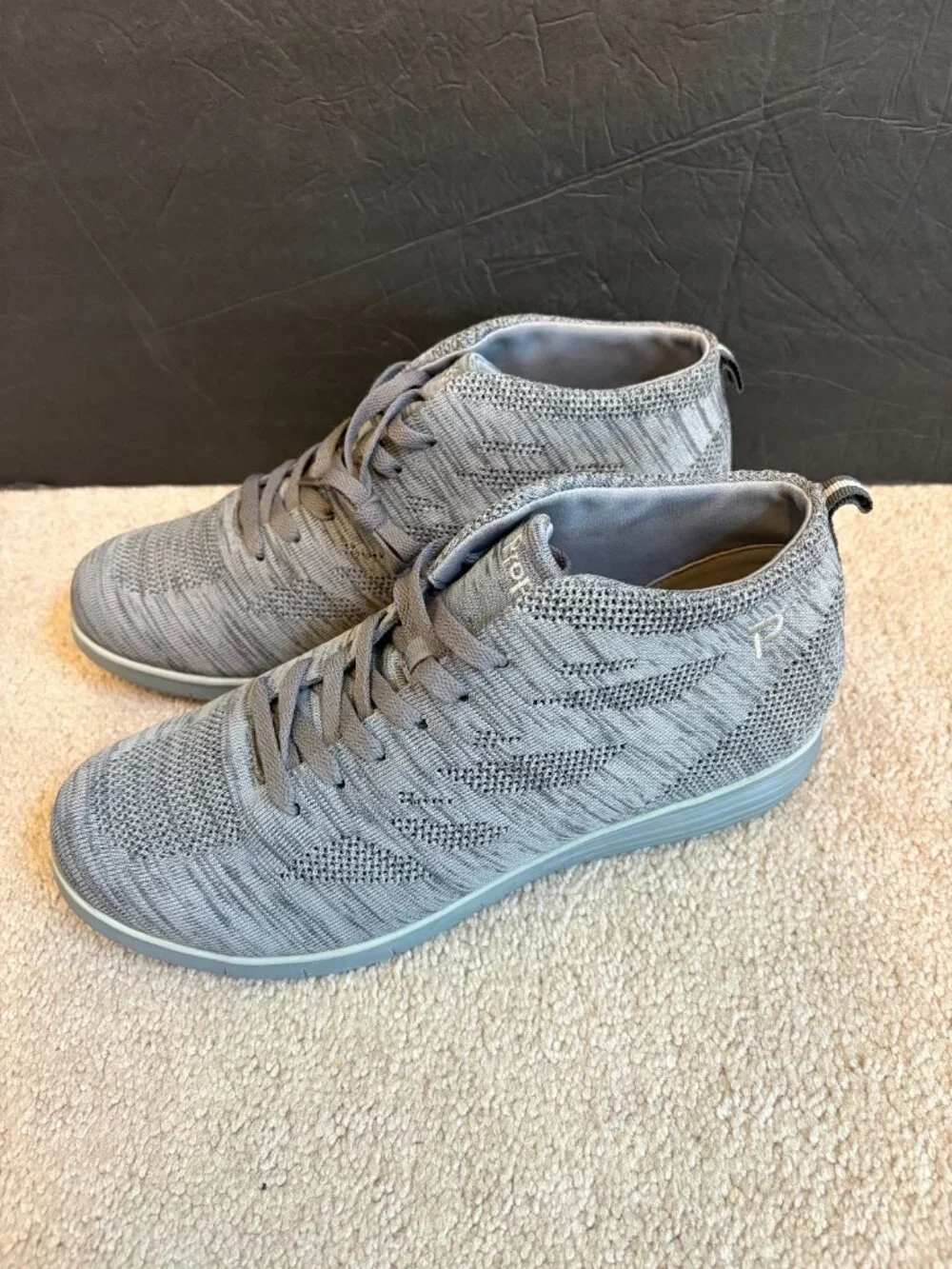 Propet Travel Fit Hi Walking Shoes Women's Size 12 Lite gray WAT032M NWOT